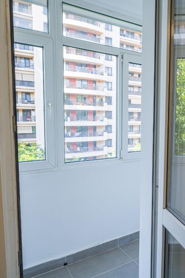 Spacious Newly Renovated 2Br Apartments With Balcony Бухарест Екстер'єр фото
